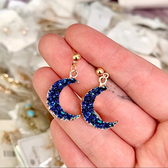 🌙 Crescent BOHO Moon Rhinestone Earrings 🌙 - Picture 2 of 4